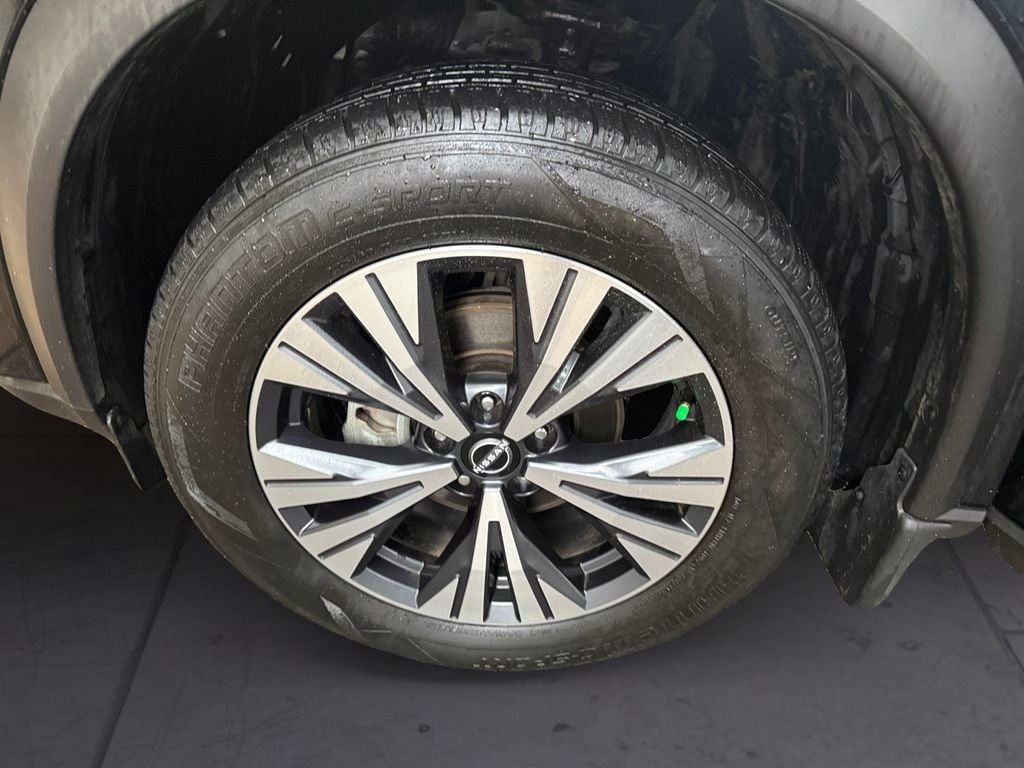 Used 2023 Black Nissan SV image 9