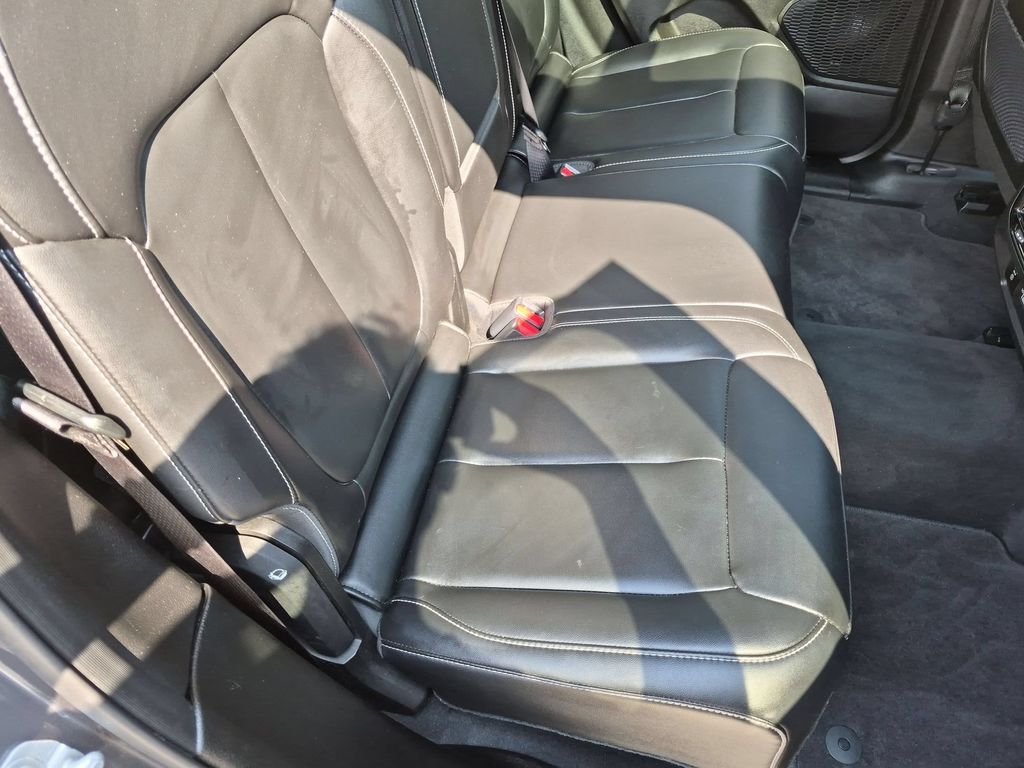 Used 2025 Gray Jeep Limited image 27