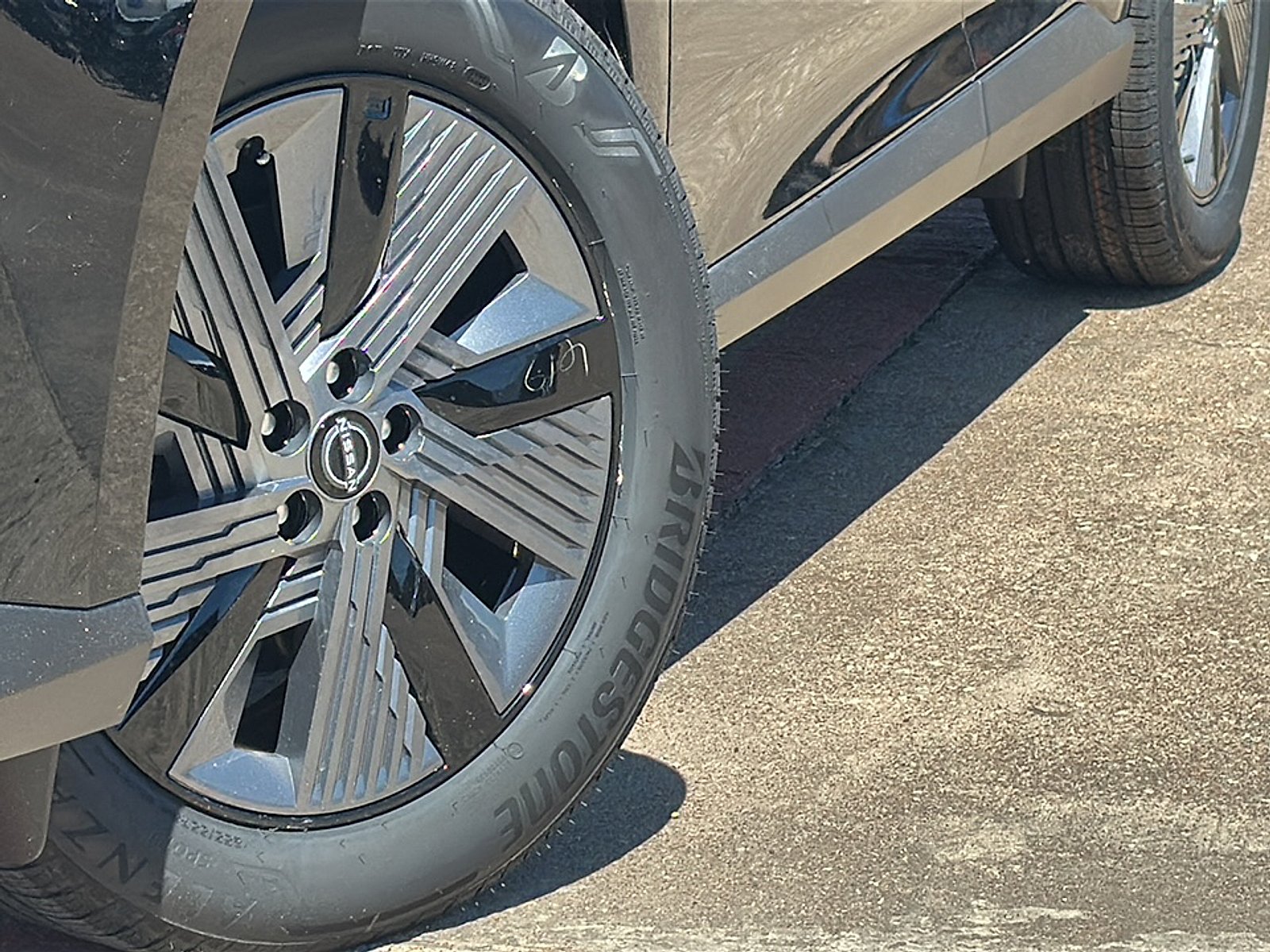 2025 Nissan Murano SL photo 3