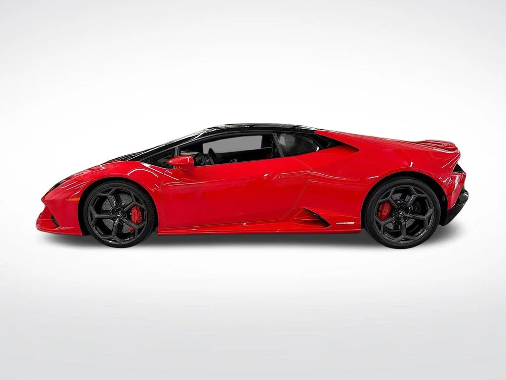 Used 2020 Red Lamborghini Base image 2
