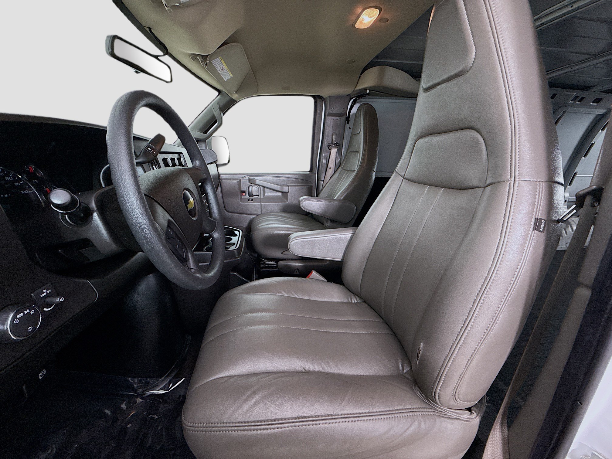 Used 2020 Summit White Chevrolet WT image 20