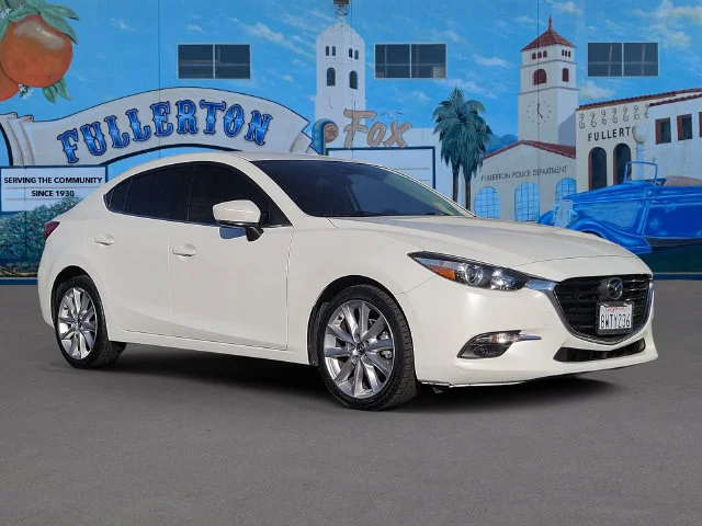Certified Used 2017 Snowflake White Pearl Metallic Mazda Grand Touring image 1