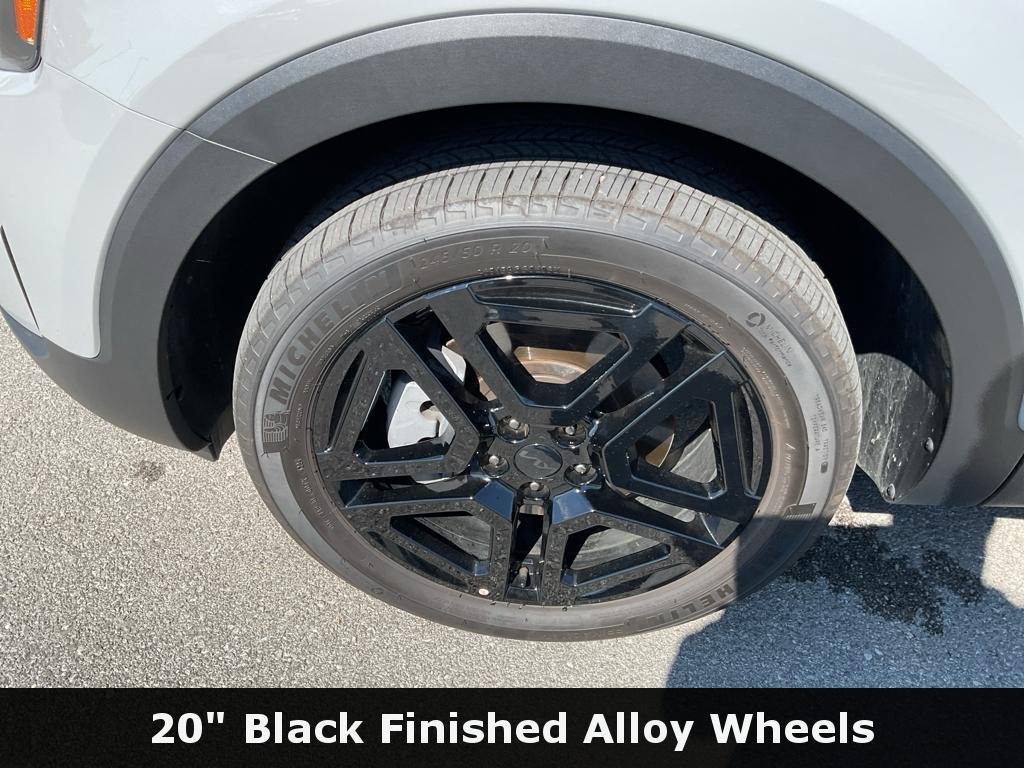 Used 2025 Wolf Gray Kia SX-Prestige X-Line image 5