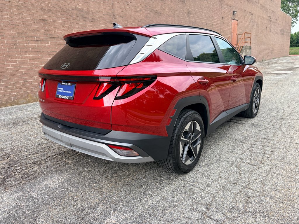 Used 2025 Ultimate Red Hyundai SEL image 5