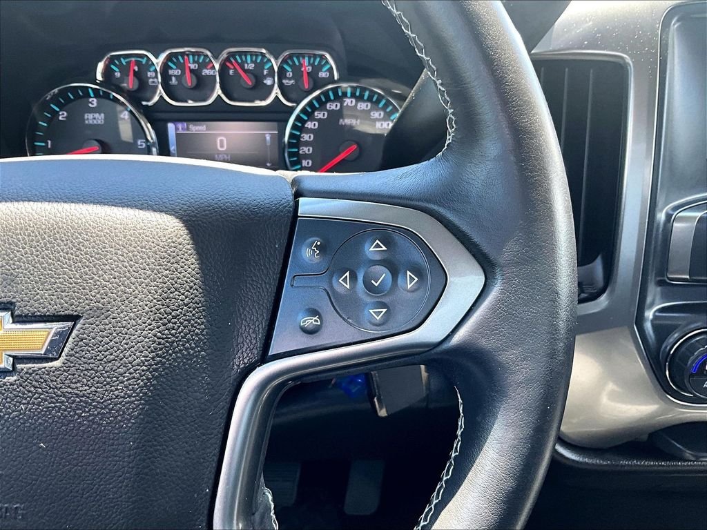 Used 2018 Silver Chevrolet LT image 24