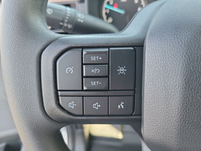 New 2026 Oxford White Ford XL image 5