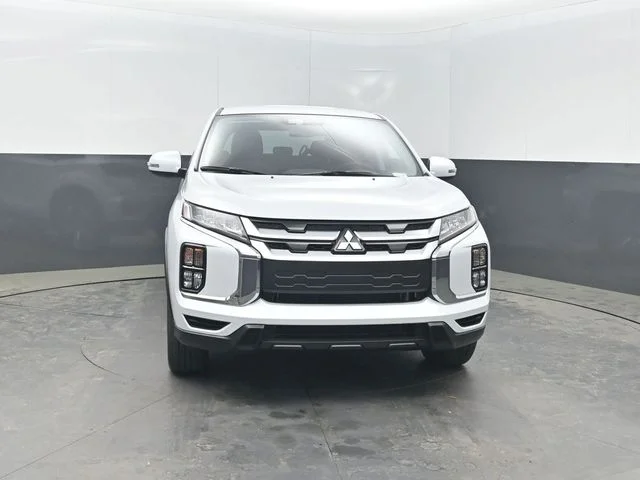 New 2026 White Mitsubishi 2.0 SE image 35
