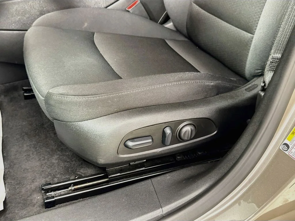 Used 2025 Gray Chevrolet LT image 23