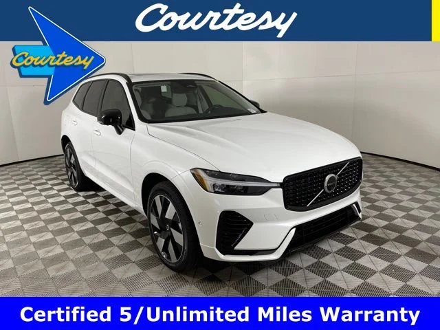 2024 Volvo XC60 T8 Plus Dark Theme AWD's photo