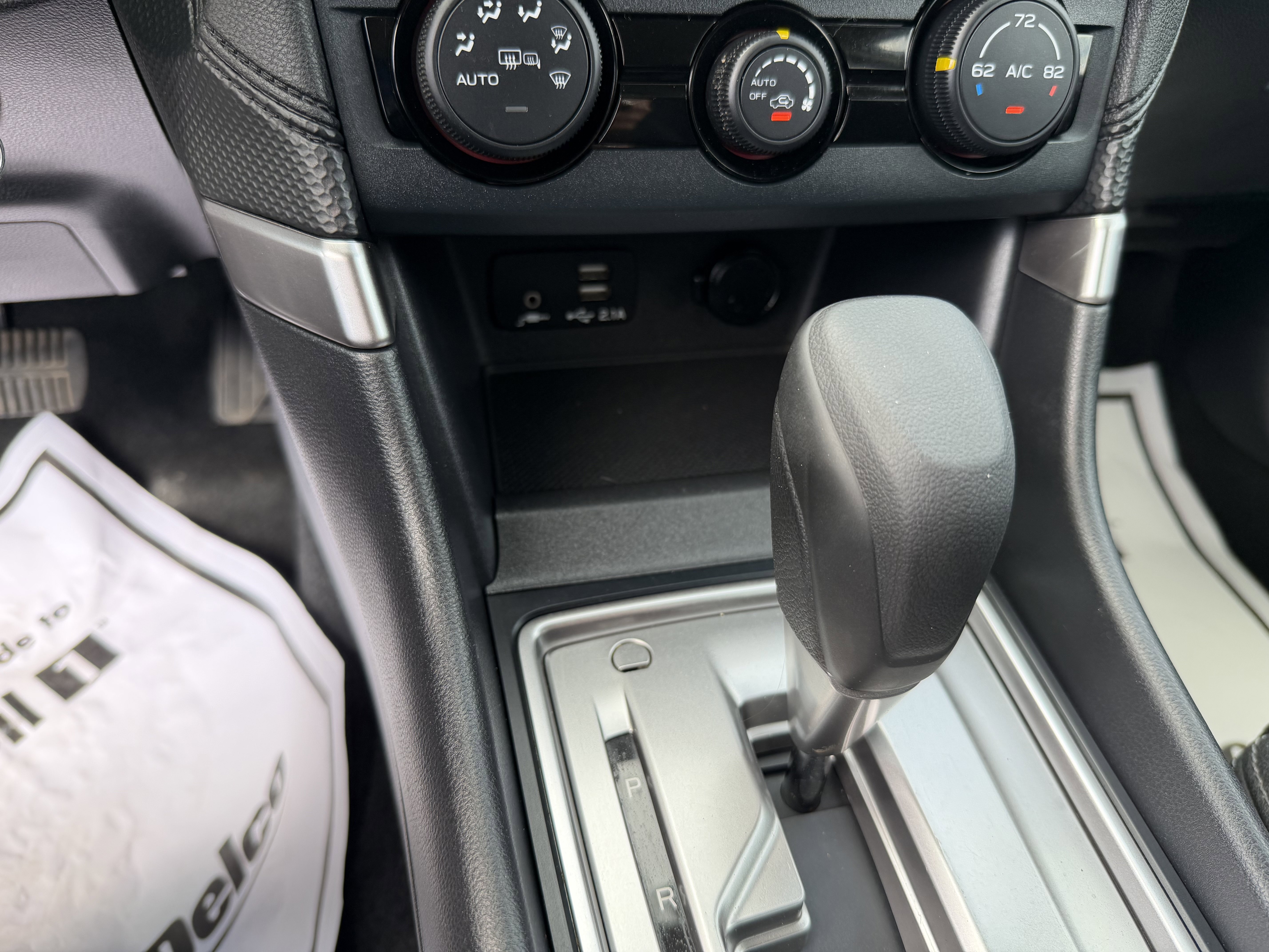 Used 2020 Ice Silver Metallic Subaru Premium image 12