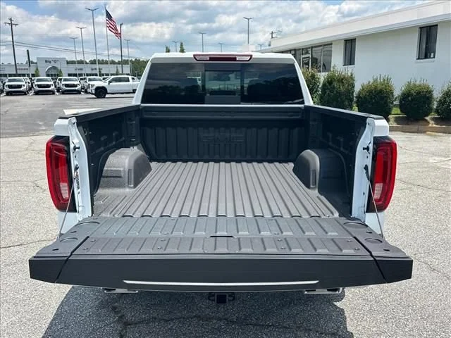 2026 GMC Sierra 1500 SLT - Photo 12