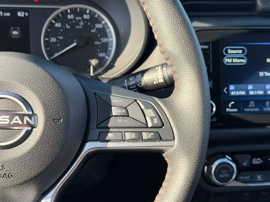 2025 Nissan Versa Sedan SR - Photo 32