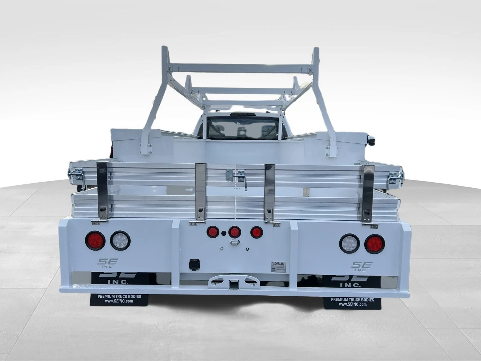 2024 Ford F-550 Super Duty Chassis Cab XL - Photo 7