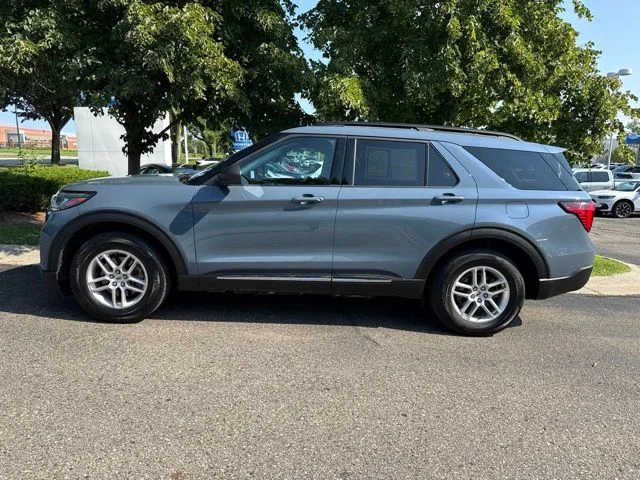 Used 2025 Blue Ford Active image 2