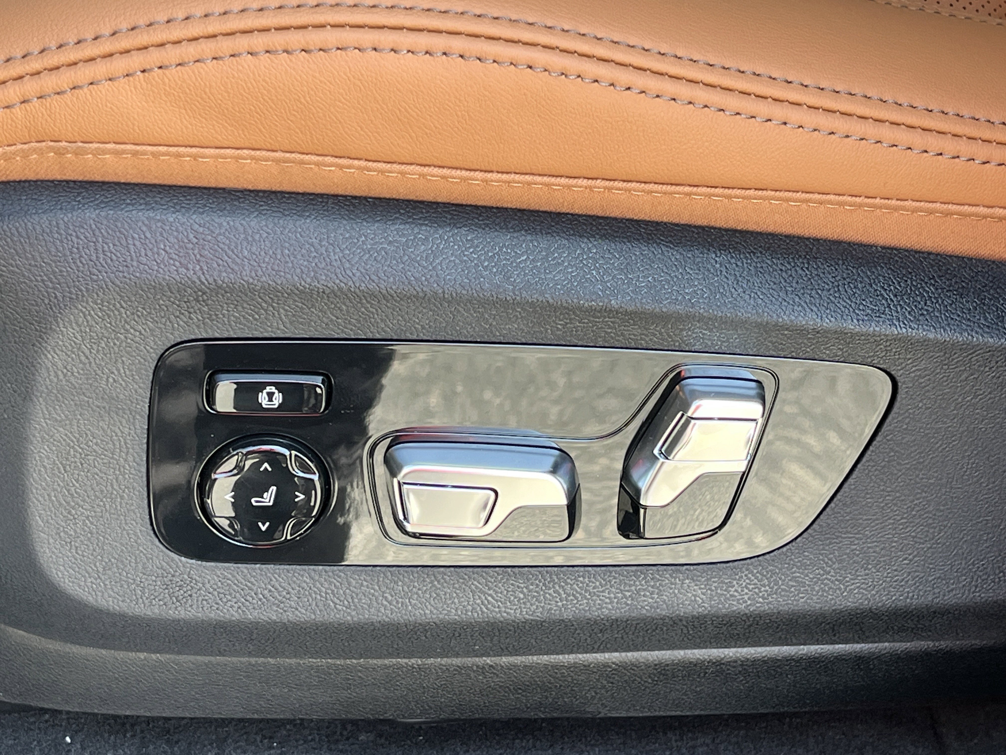 New 2026 Dravit Grey Metallic BMW xDrive50e image 19