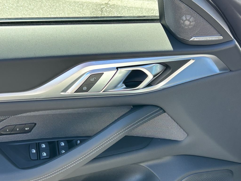New 2026 White Metallic BMW M60 image 12