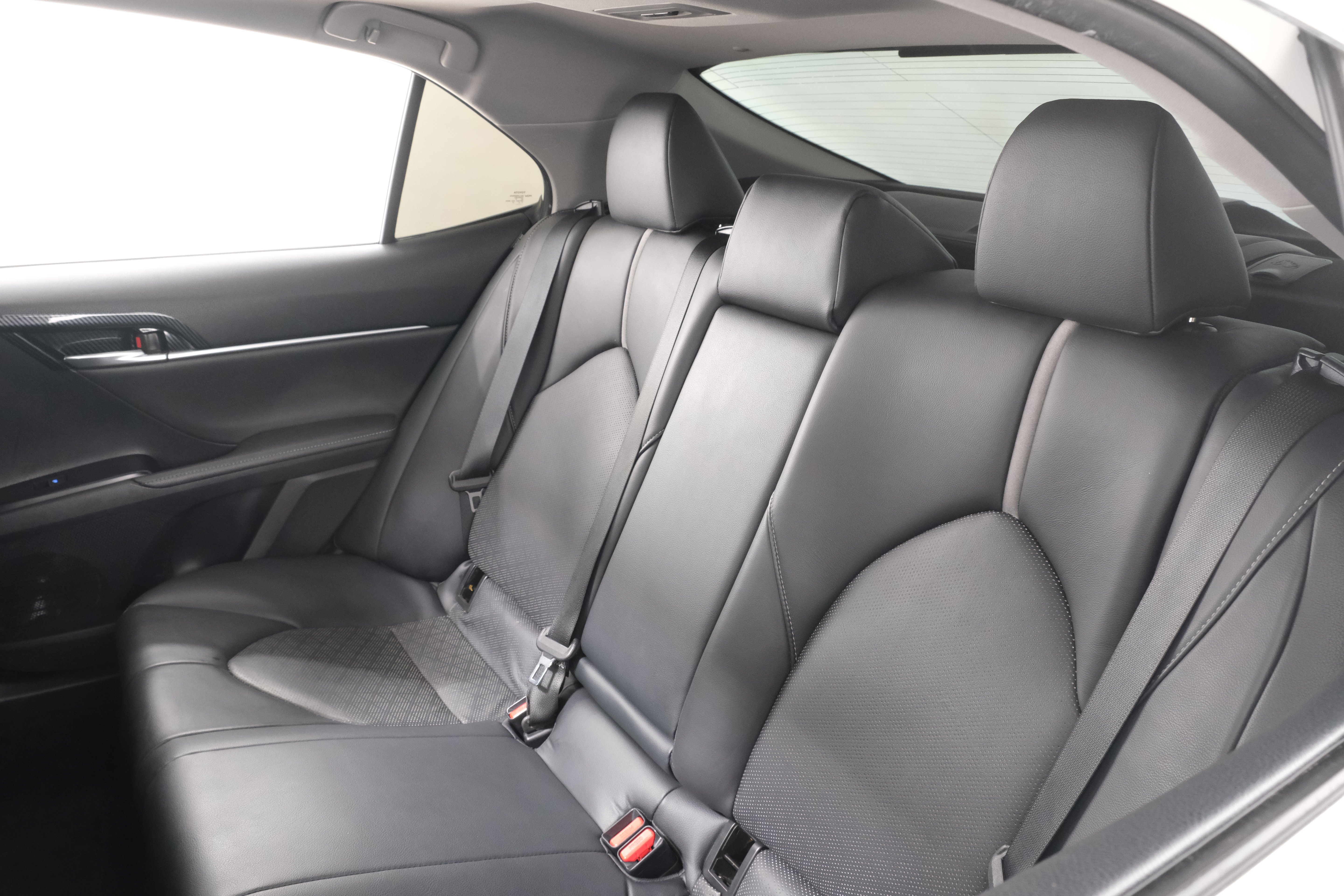 Certified Used 2019 Wind Chill Pearl Toyota XSE image 35