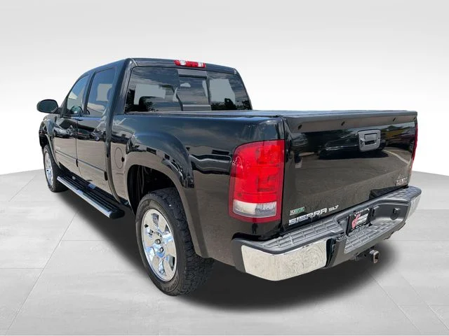 Used 2011 Black GMC SLT image 5