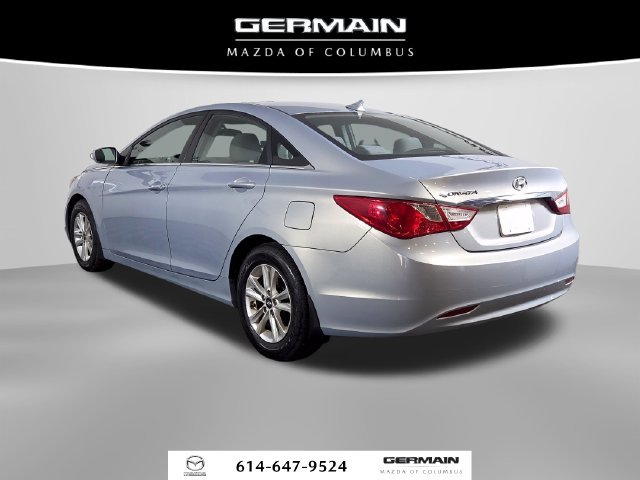 Used 2011 Blue Hyundai GLS image 11