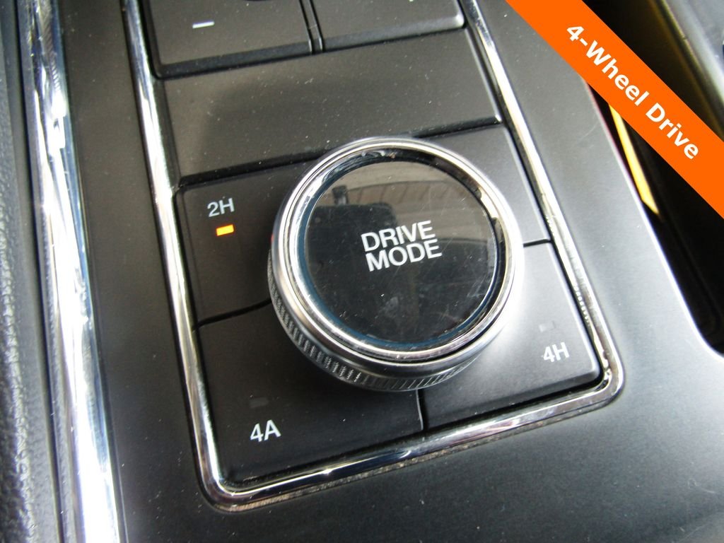 Used 2024 Silver Ford XLT image 17