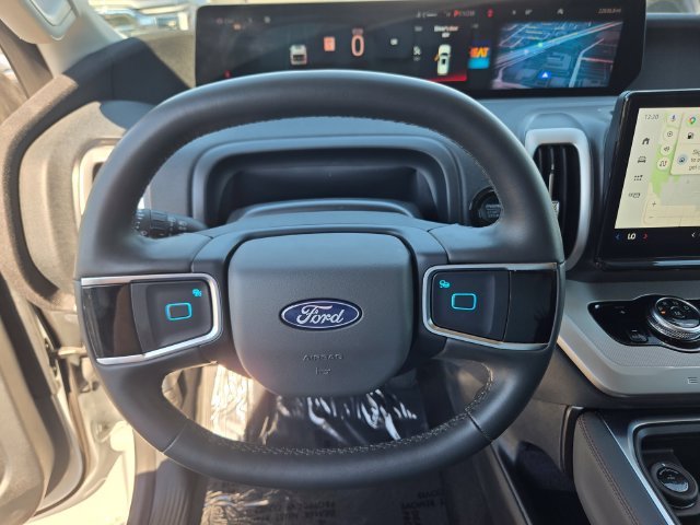 Used 2025 White Ford Active image 20