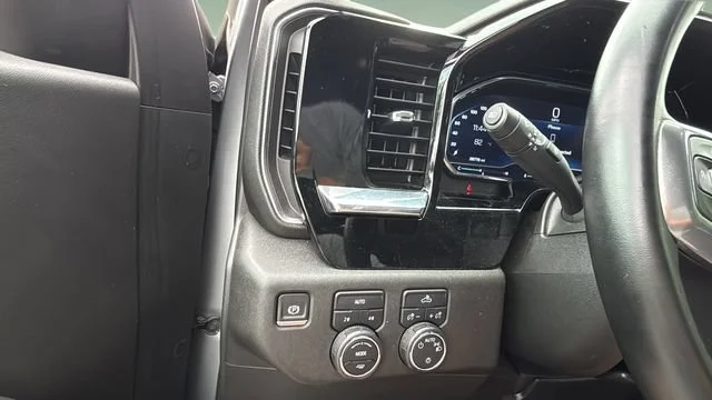 Used 2024 Sterling Gray Metallic Chevrolet LT (2FL) image 20