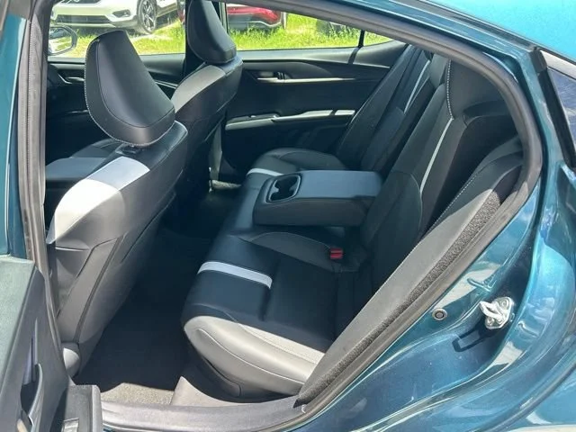 Used 2025 Ocean Gem Toyota SE image 6