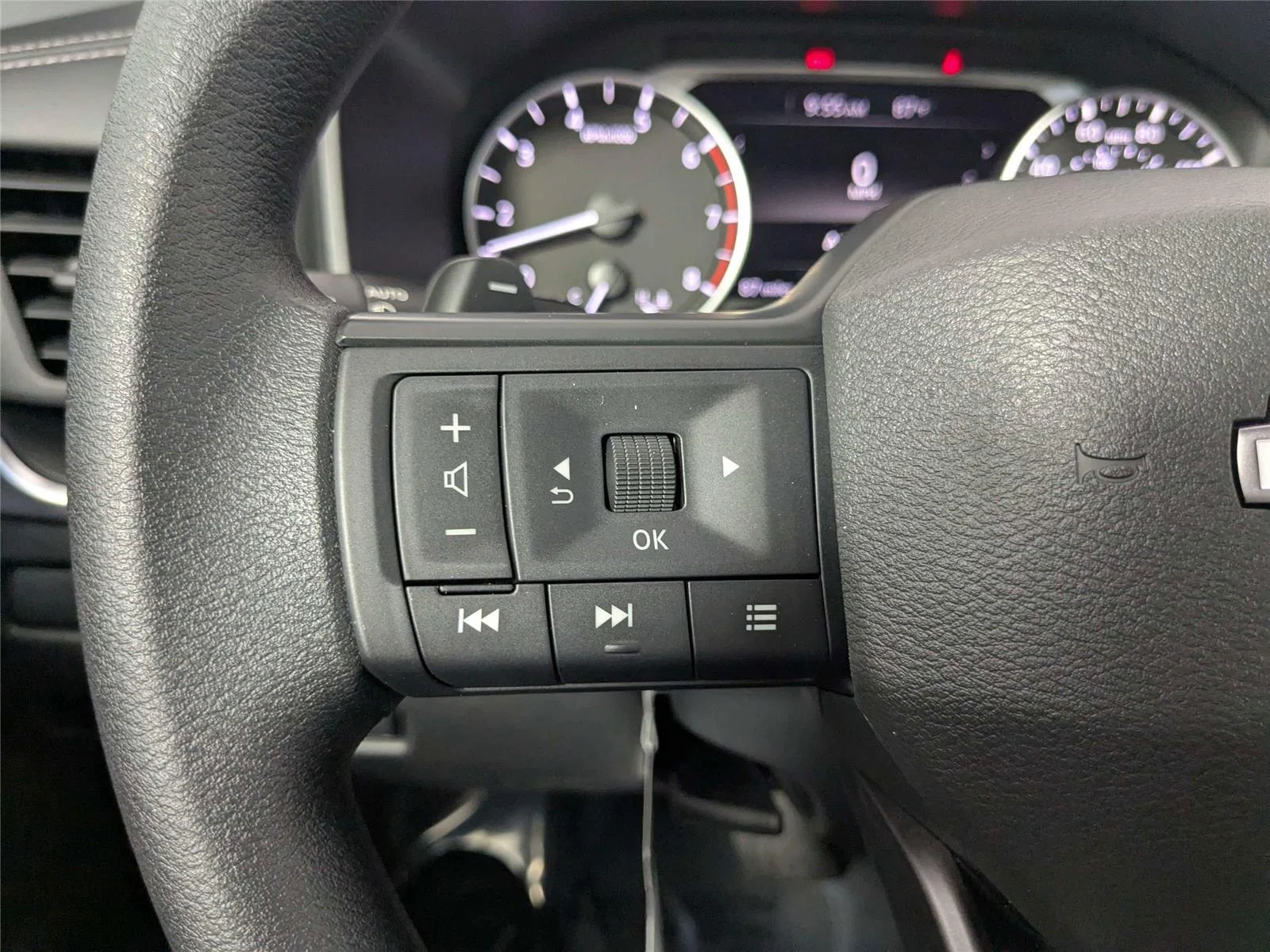 2026 Nissan Rogue S - Photo 17