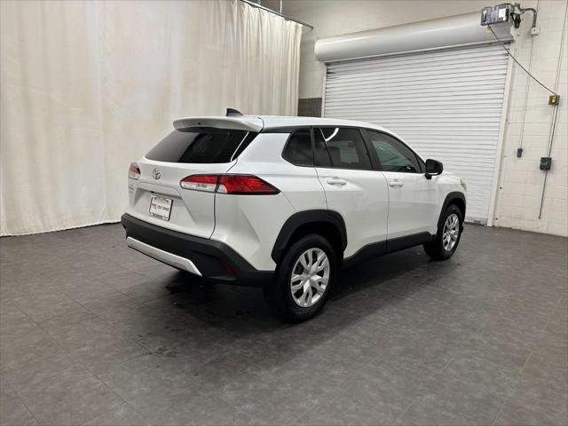 Certified Used 2022 Wind Chill Pearl Toyota L image 8