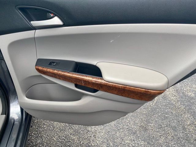 Used 2012  Honda EX image 33