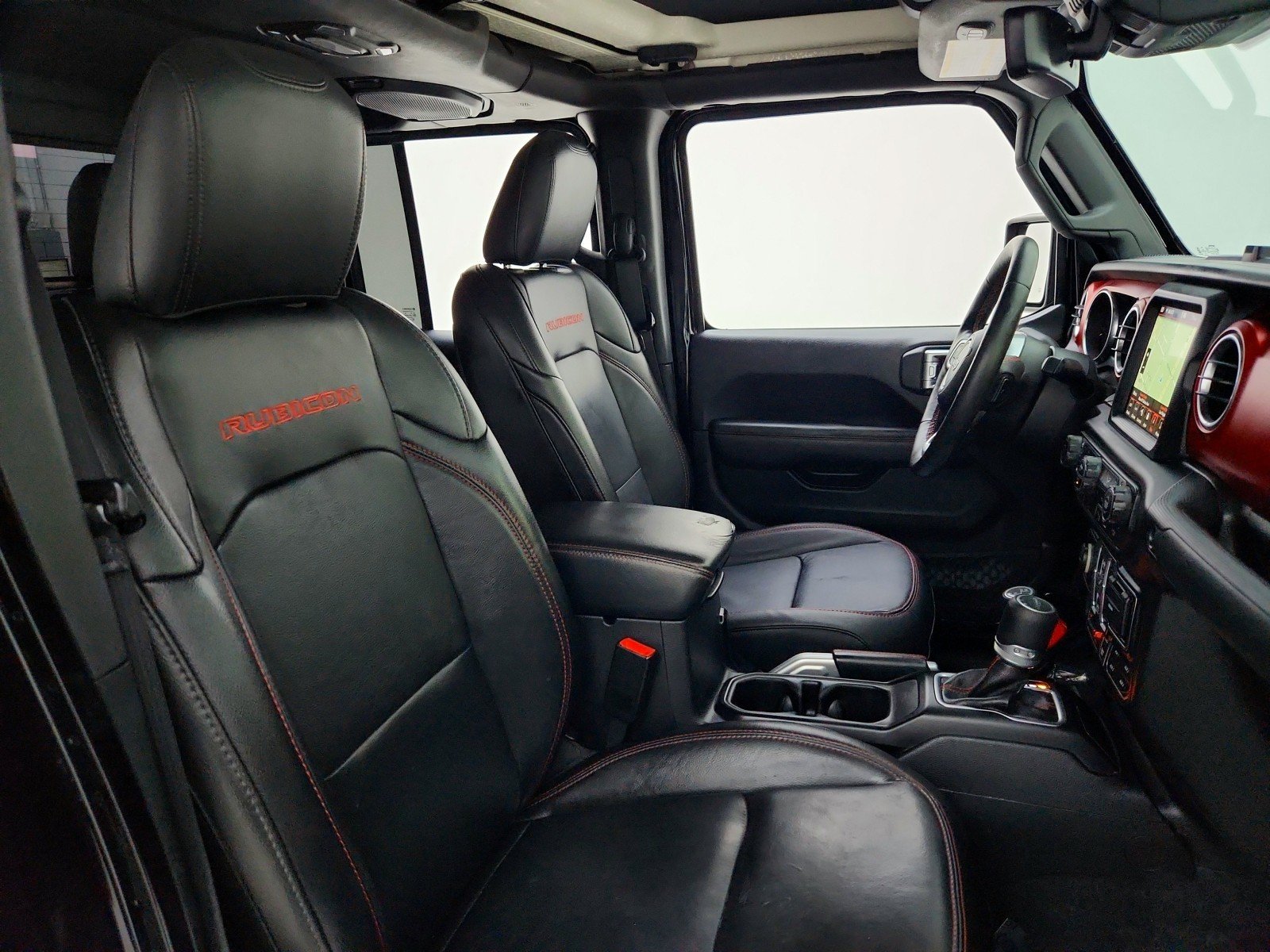 Used 2020  Jeep Rubicon image 29