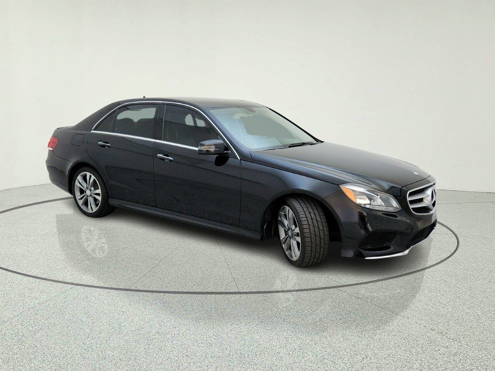 Used 2014 Black Mercedes-Benz E 350 Sport image 5
