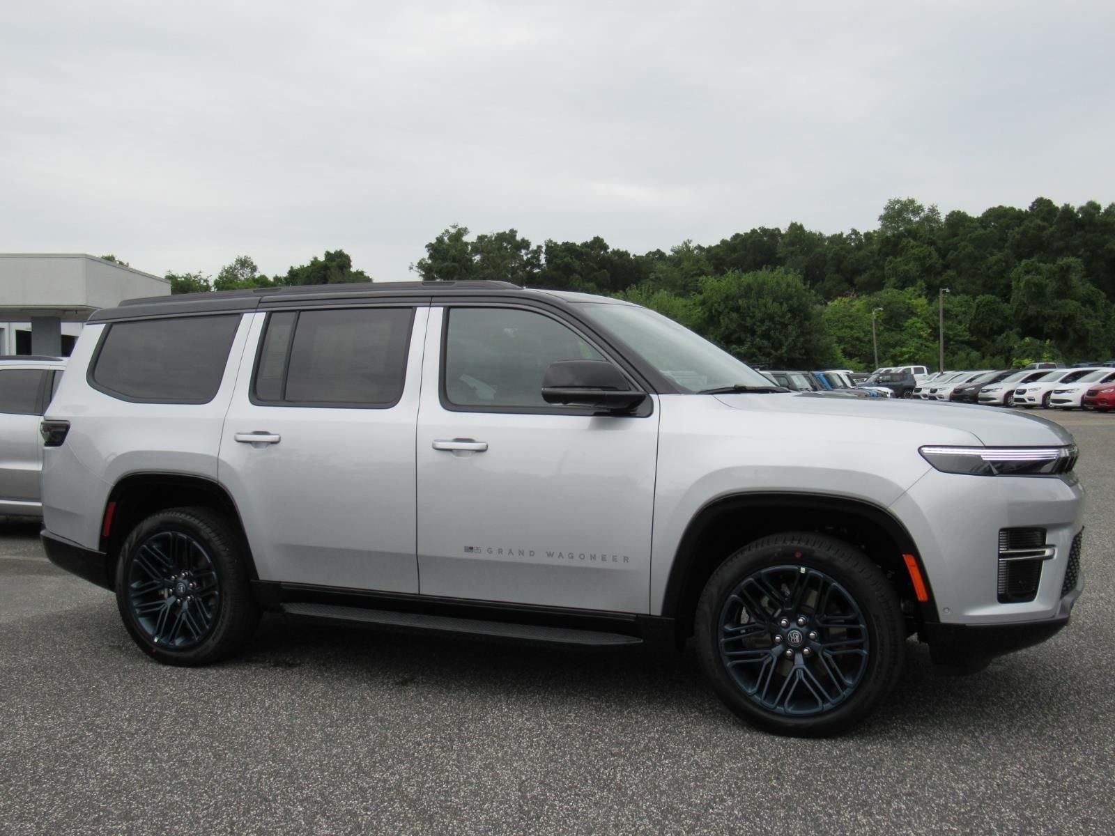 New 2026 Silver Zynith Jeep 85th Anniversary Edition image 2