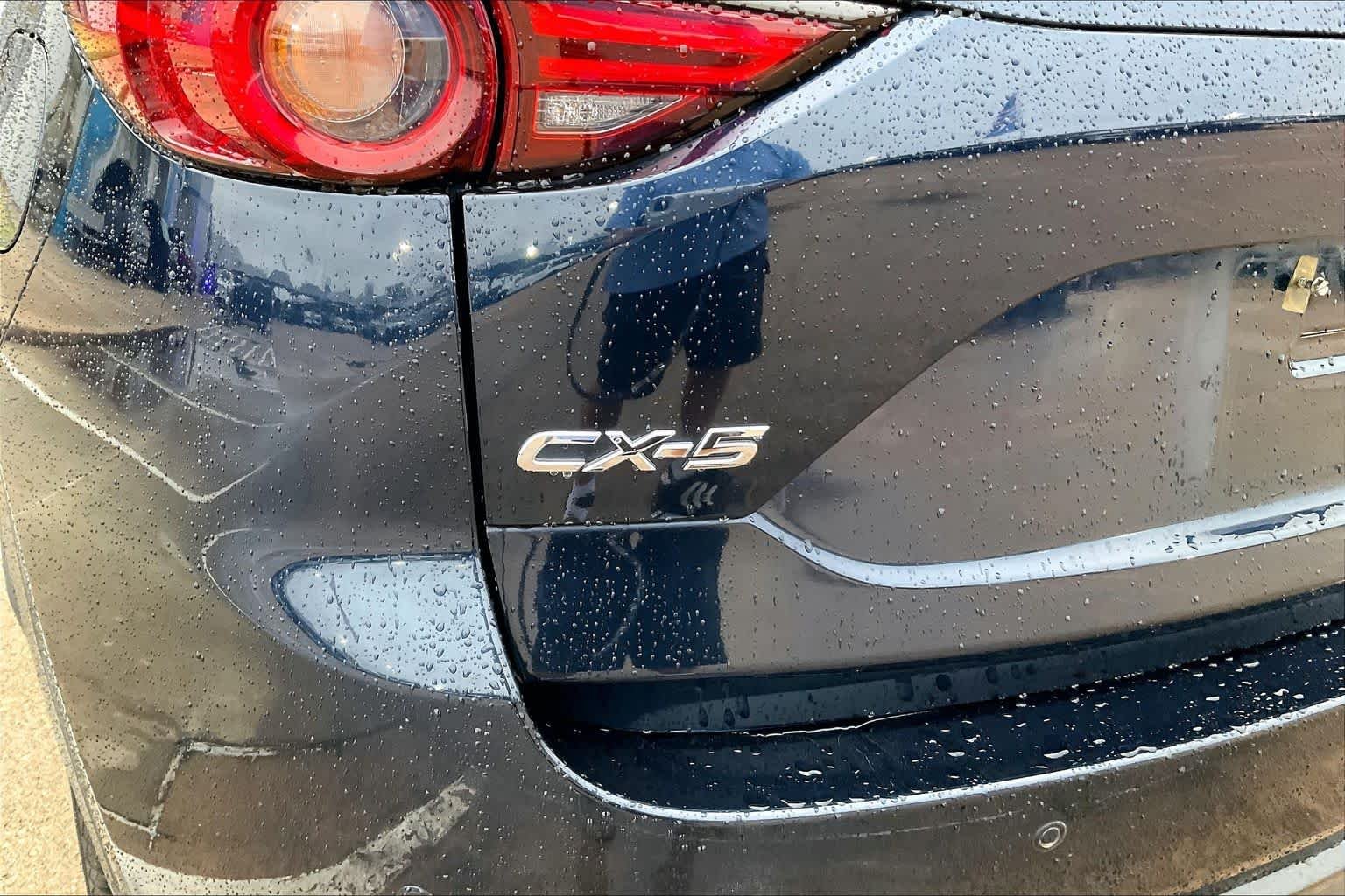 Used 2019 Deep Crystal Blue Mica Mazda Grand Touring image 10