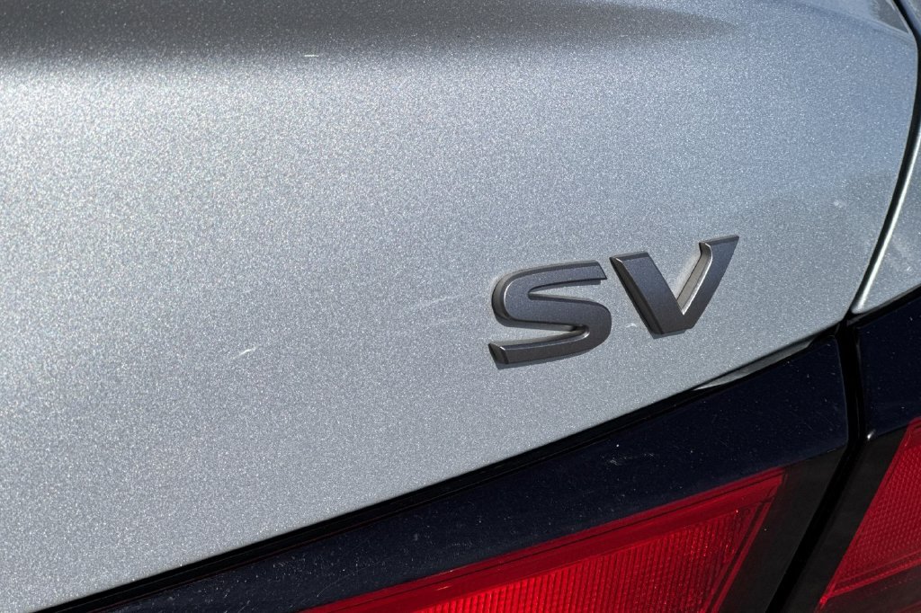 Used 2024 Silver Nissan 2.5 SV image 34