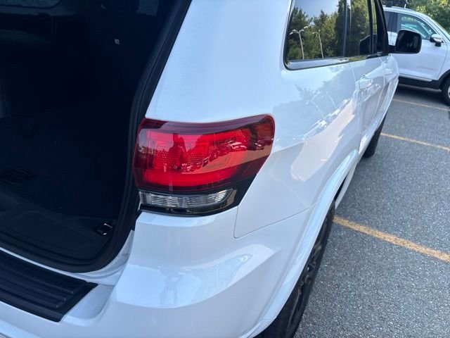 Used 2022 White Jeep Laredo X image 8