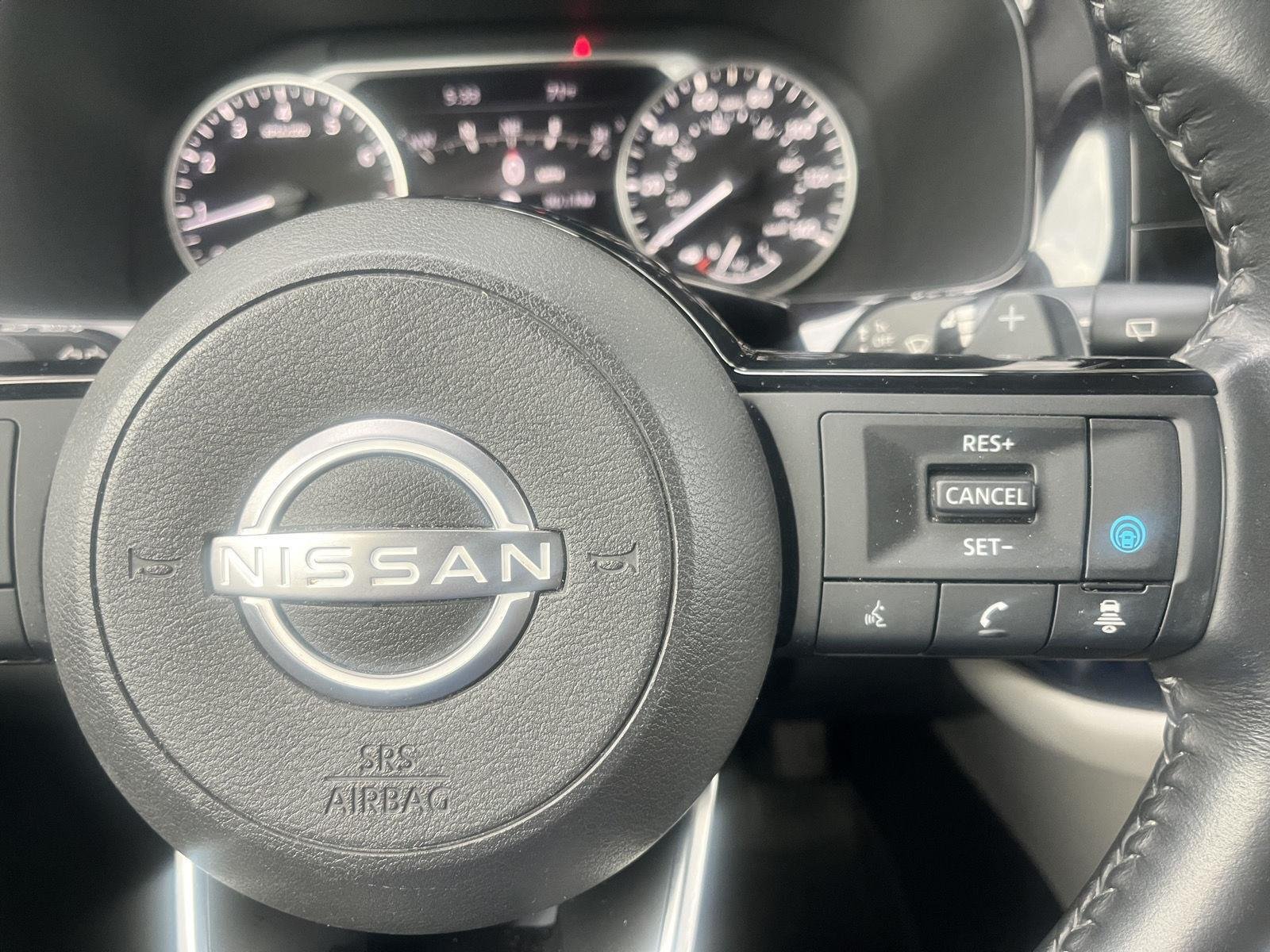 Used 2024 Super Black Nissan SL image 28