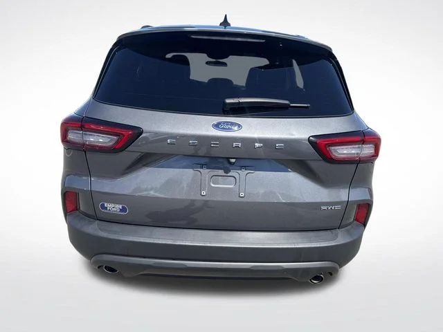 Used 2025 Gray Ford ST-Line Select image 4