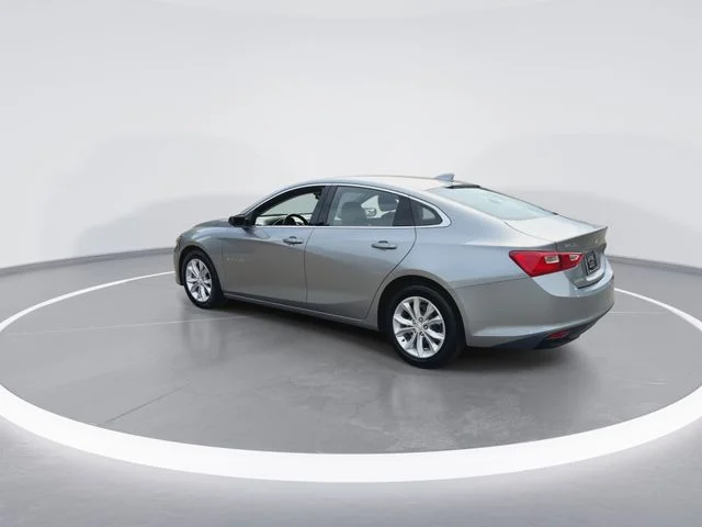 Used 2025 Gray Chevrolet LT image 6