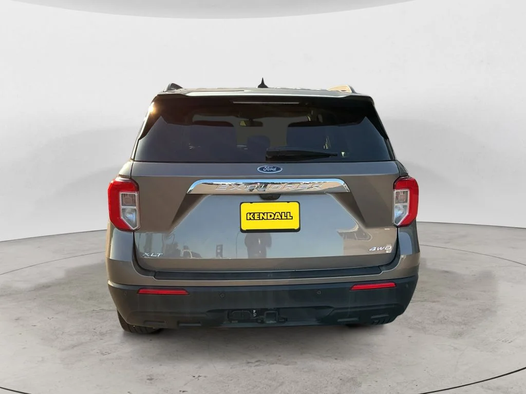 Used 2021 Gray Ford XLT image 6