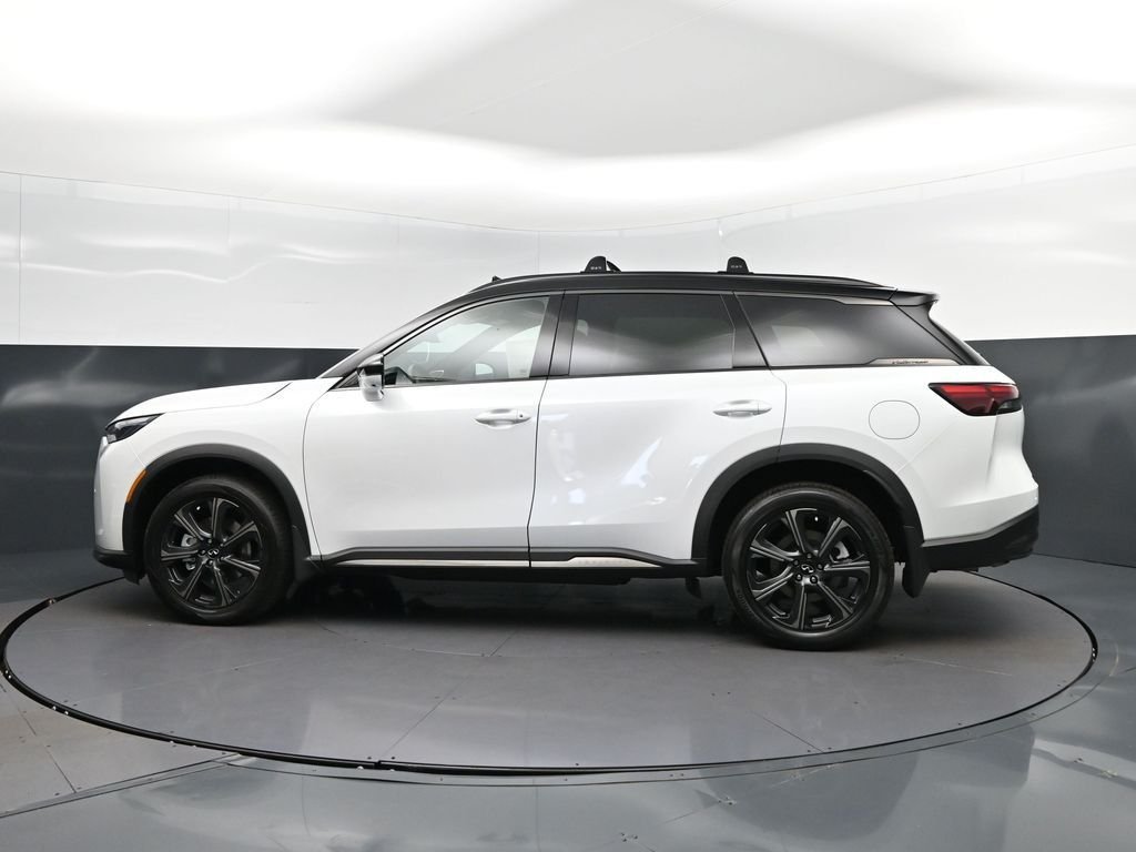 New 2027 2T RAD WHT INFINITI Autograph AWD image 4