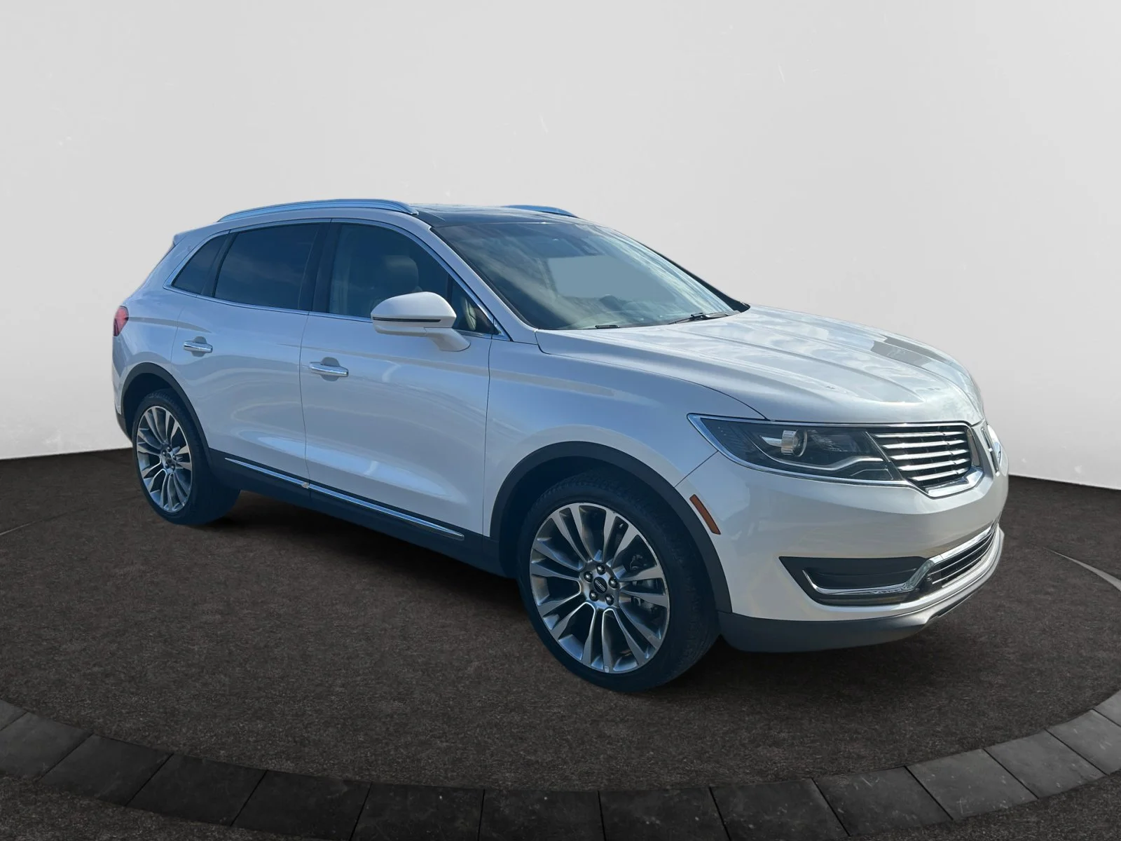 Used 2018 WHITE Lincoln RESERVE AWD image 7