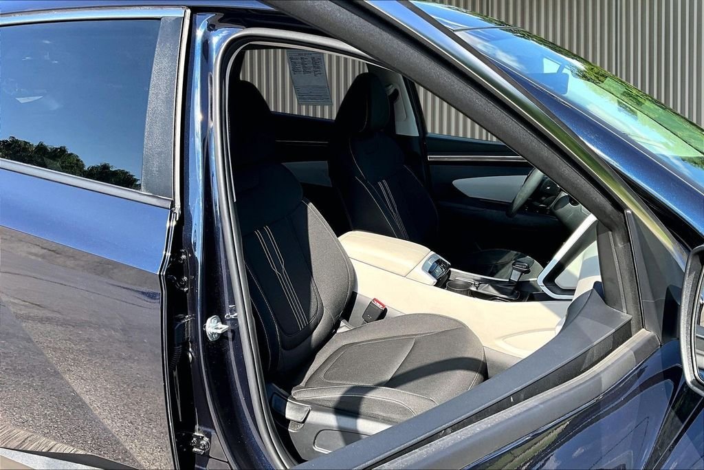 Used 2024 Blue Hyundai SEL image 8
