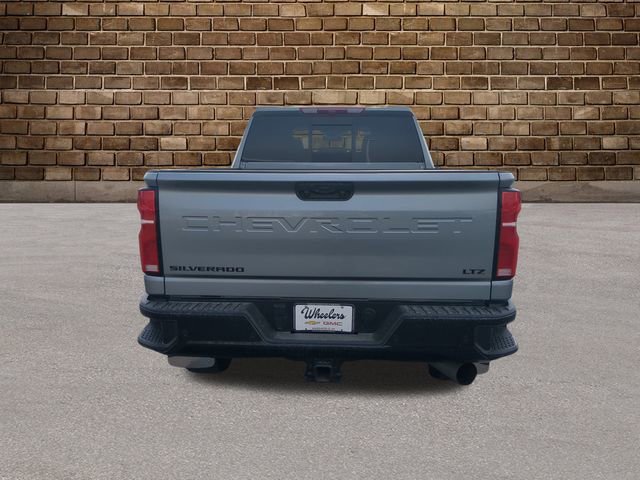 2025 Chevrolet Silverado 2500HD LTZ photo 4