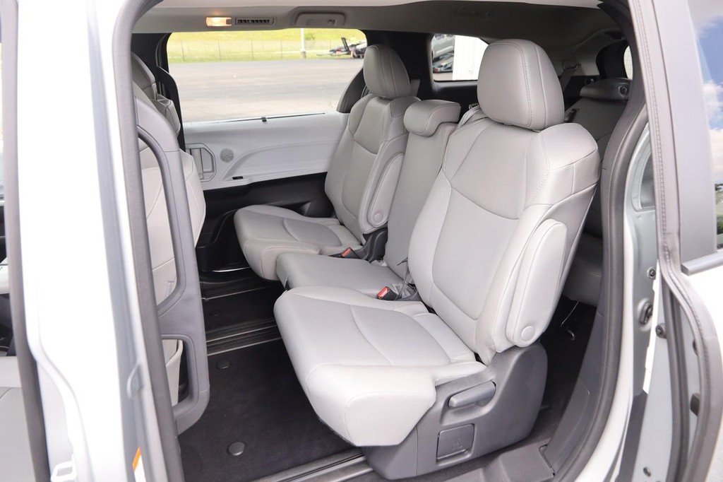Certified Used 2025 Celestial Silver Metallic Toyota XLE FWD 8-Passenger (Natl) image 11