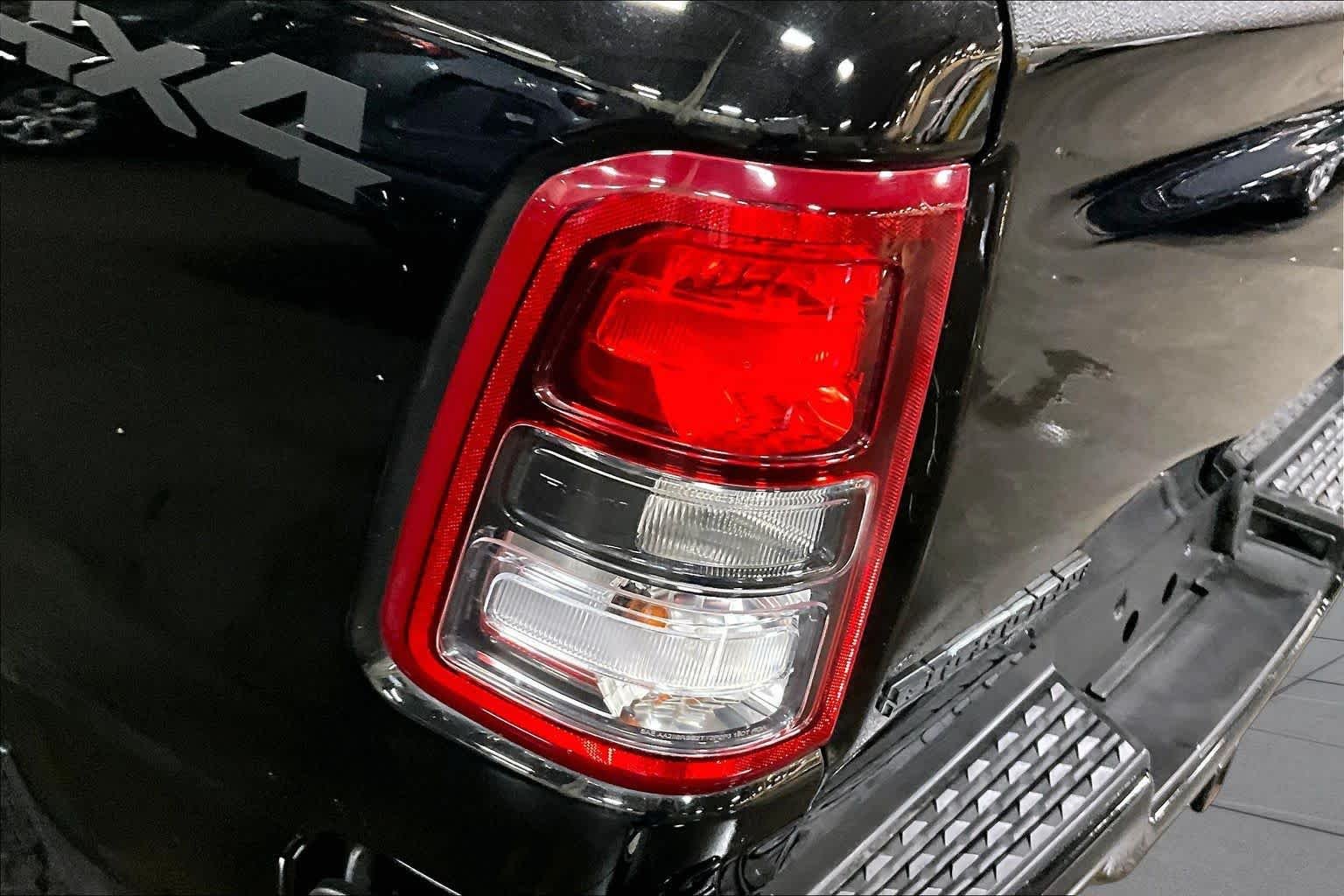 Used 2019 Diamond Black Crystal Pearlcoat Ram Big Horn/Lone Star image 29