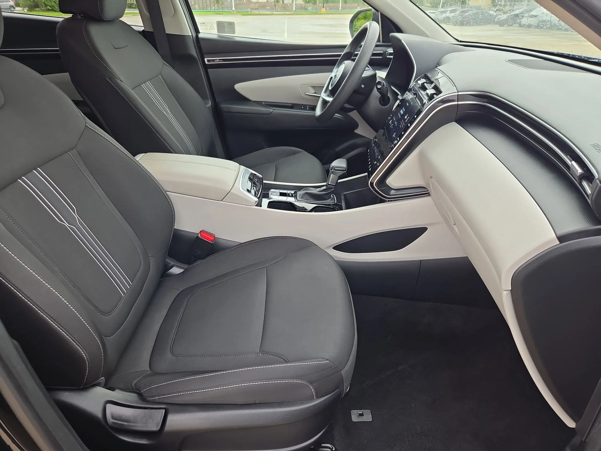 Used 2024 Black Pearl Hyundai SEL image 30