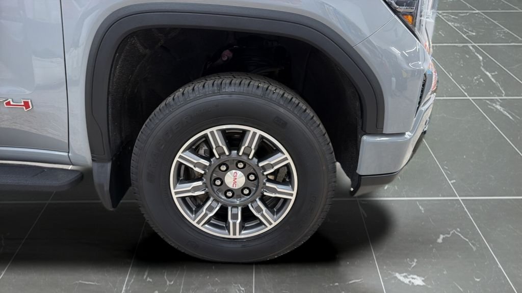 Used 2025 Gray GMC AT4 image 23