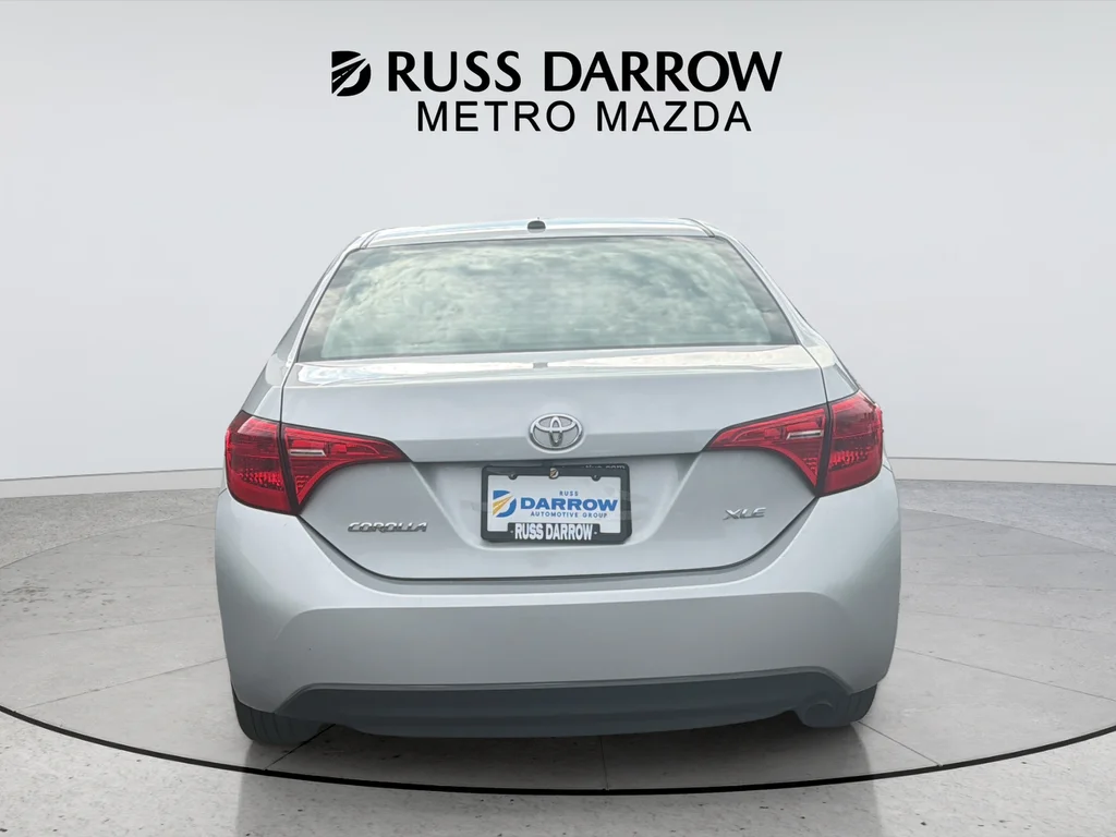 Used 2017 Silver Toyota XLE image 5