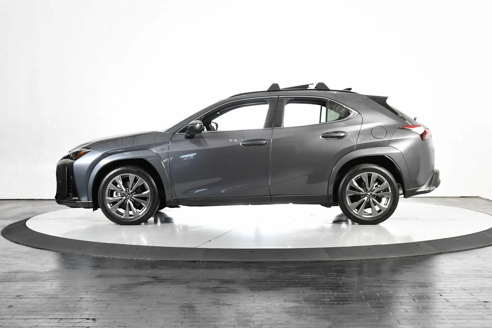 JTHYBJAH5S2012982